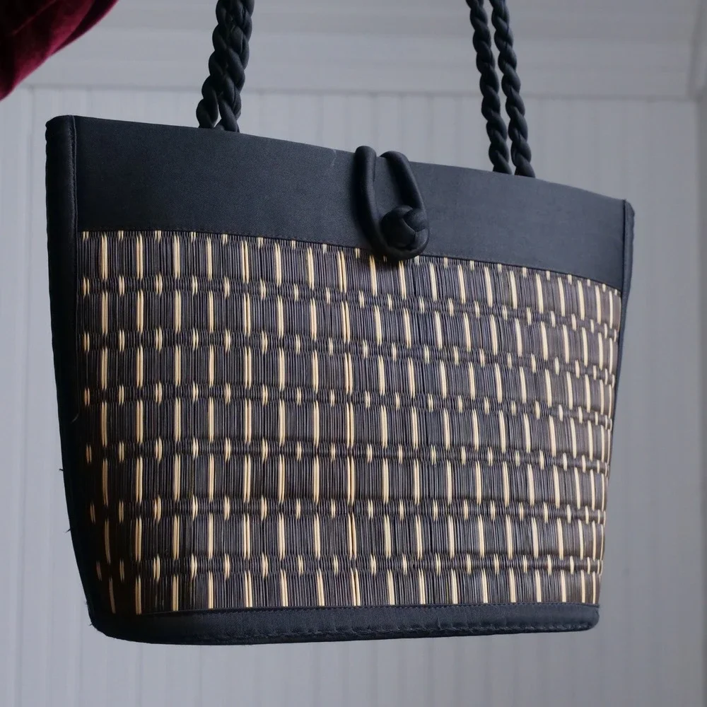 Black and Tan Vintage 90s Purse - Picture 2 of 7